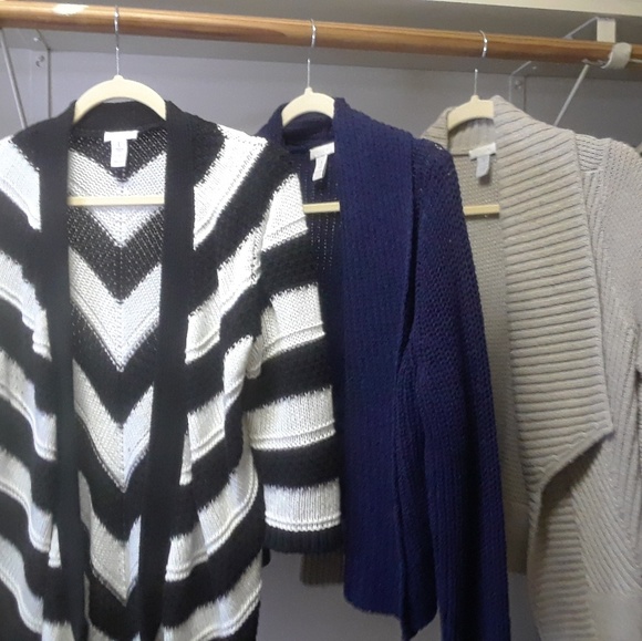 Lot of 13 pcs. of Chico's size 1 cardigans etc. - Picture 5 of 5